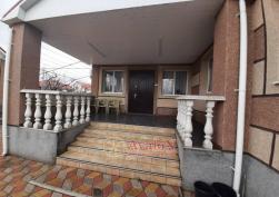 частный дом 150000 у.е.