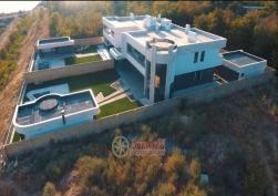 частный дом 1295000 у.е.